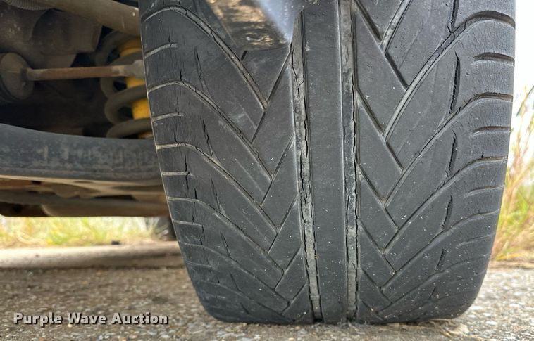 image for item NQ9310 2005 GMC Sierra 1500  Crew Cab pickup truck