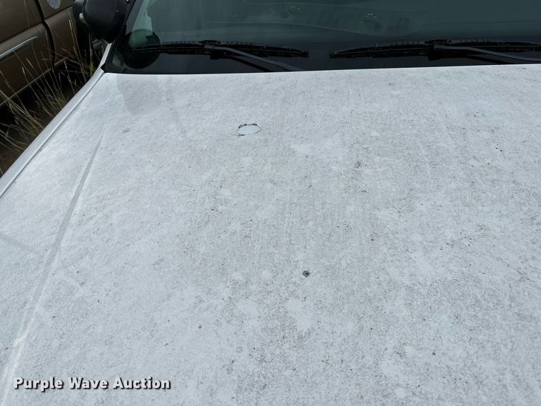 image for item NQ9311 2004 Ford Crown Victoria Police Interceptor