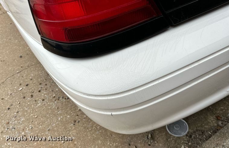 image for item NQ9311 2004 Ford Crown Victoria Police Interceptor