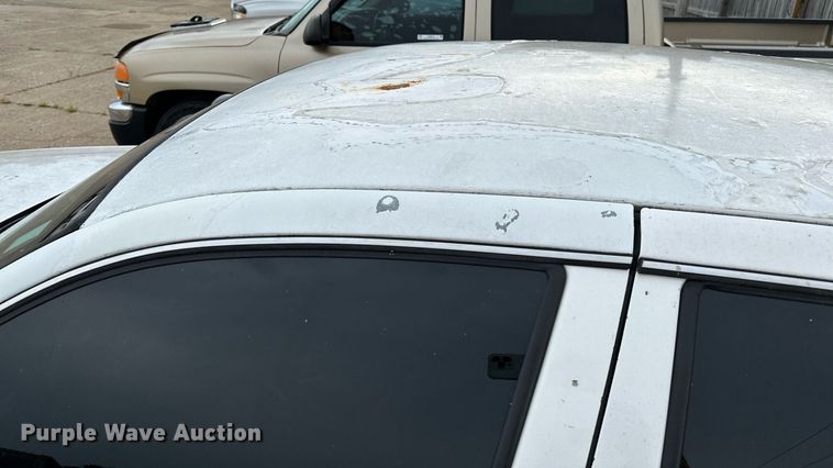 image for item NQ9311 2004 Ford Crown Victoria Police Interceptor