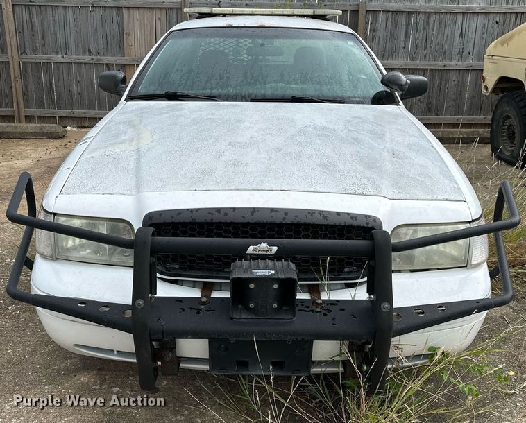 image for item NQ9312 2007 Ford Crown Victoria Police Interceptor