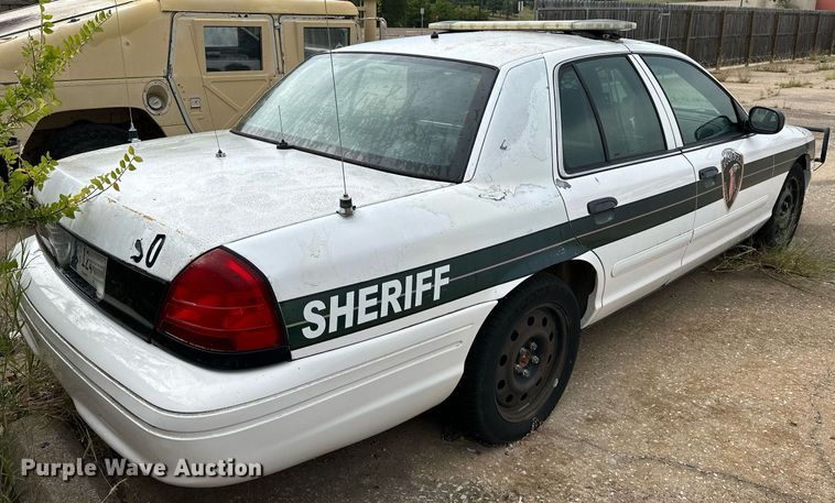 image for item NQ9312 2007 Ford Crown Victoria Police Interceptor