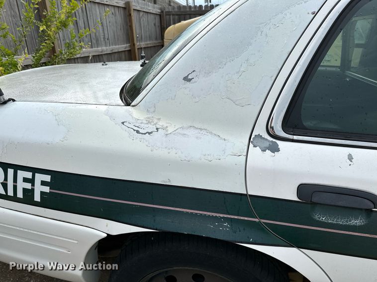 image for item NQ9312 2007 Ford Crown Victoria Police Interceptor