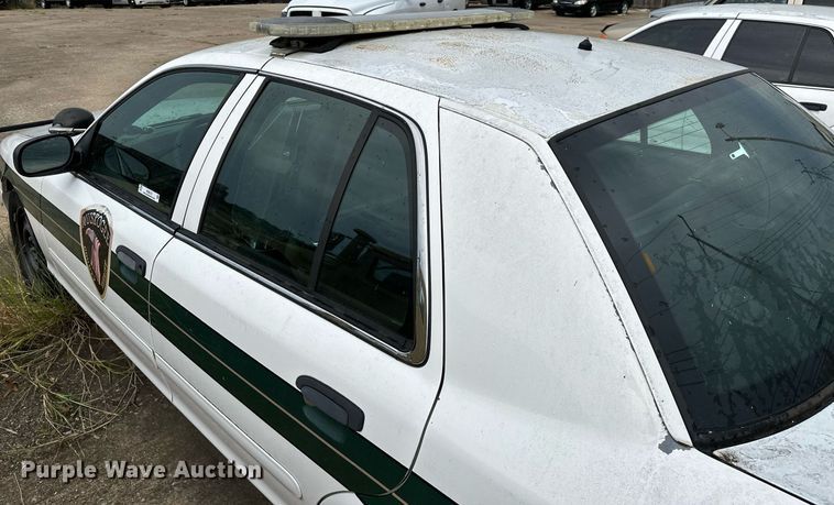 image for item NQ9312 2007 Ford Crown Victoria Police Interceptor