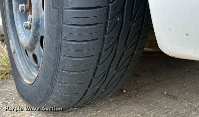 image for item NQ9312 2007 Ford Crown Victoria Police Interceptor