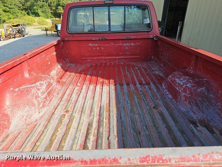 image for item NT9980 1991 Ford F250  pickup truck