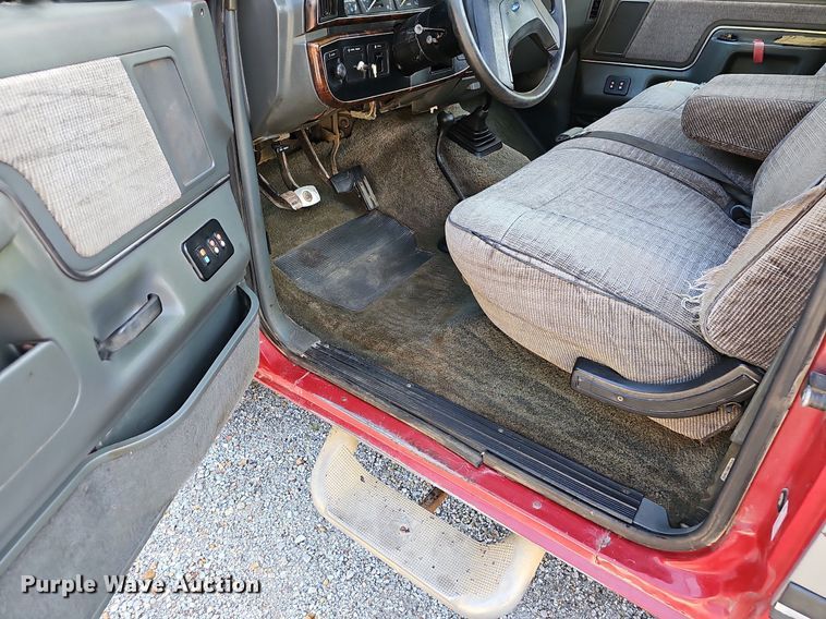 image for item NT9980 1991 Ford F250  pickup truck