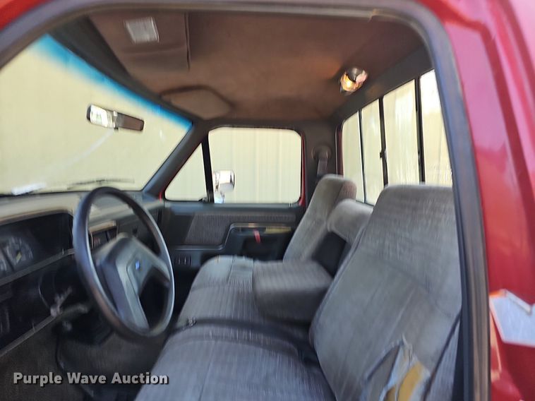 image for item NT9980 1991 Ford F250  pickup truck