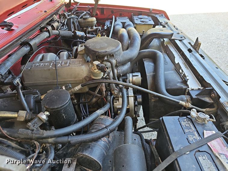 image for item NT9980 1991 Ford F250  pickup truck