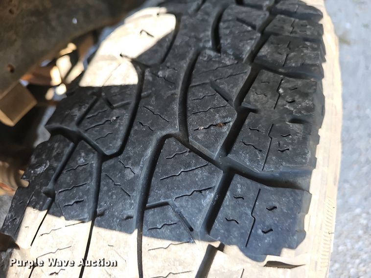 image for item NT9980 1991 Ford F250  pickup truck