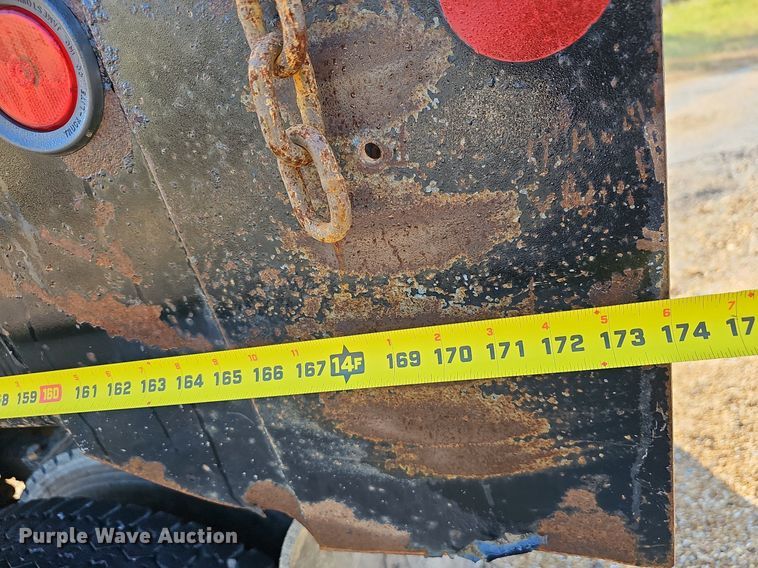 image for item NT9981 2003 International 2574  dump truck