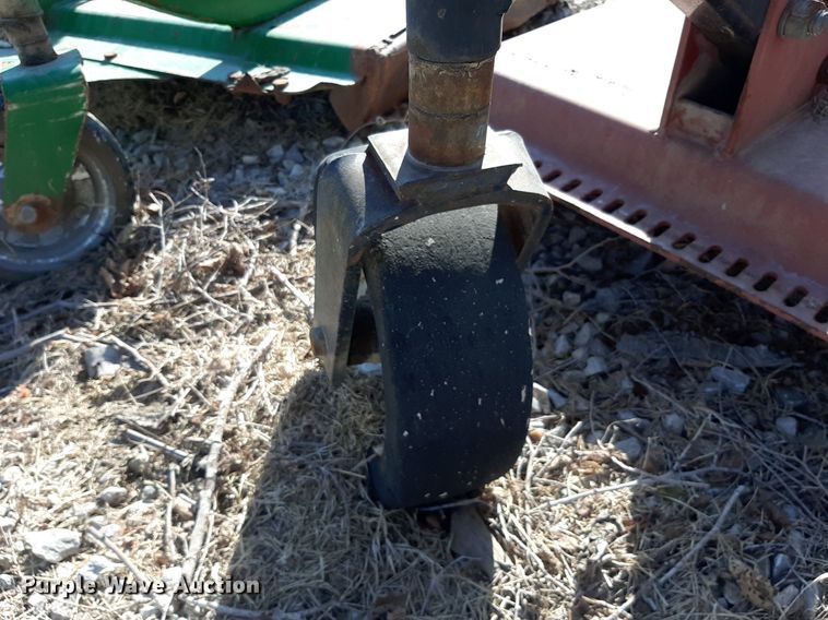 image for item NV9271 Brush Hog RDTH72  finish mower