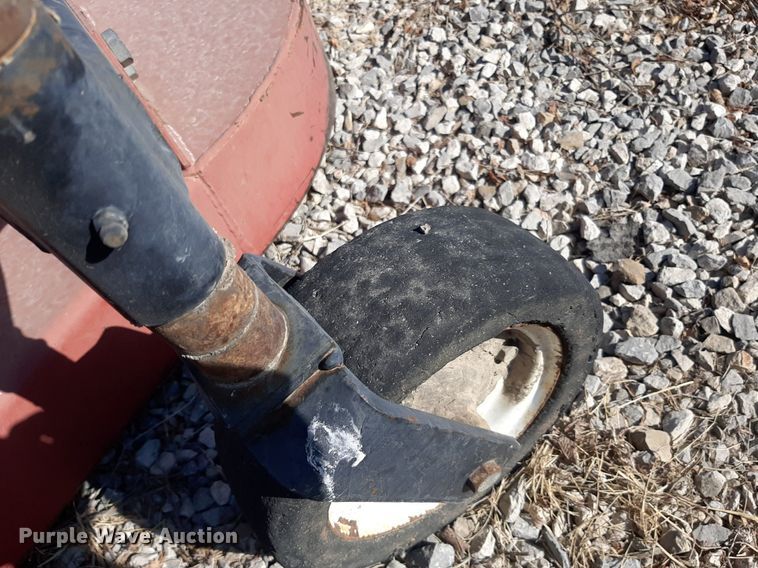 image for item NV9271 Brush Hog RDTH72  finish mower