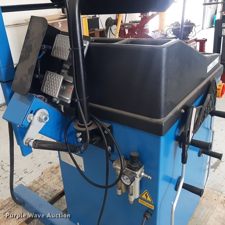 image for item NV9293 2019 Atlas Equipment WBT-210 tire balancer