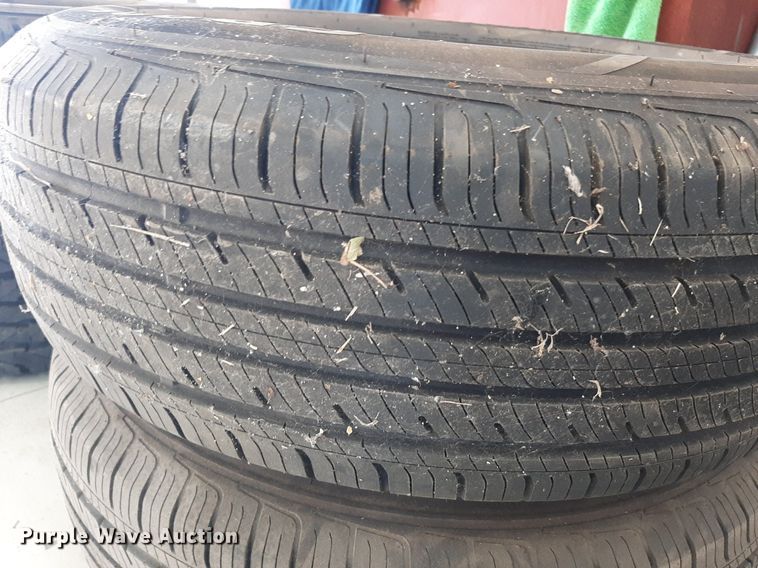 image for item NV9294 (7) tires