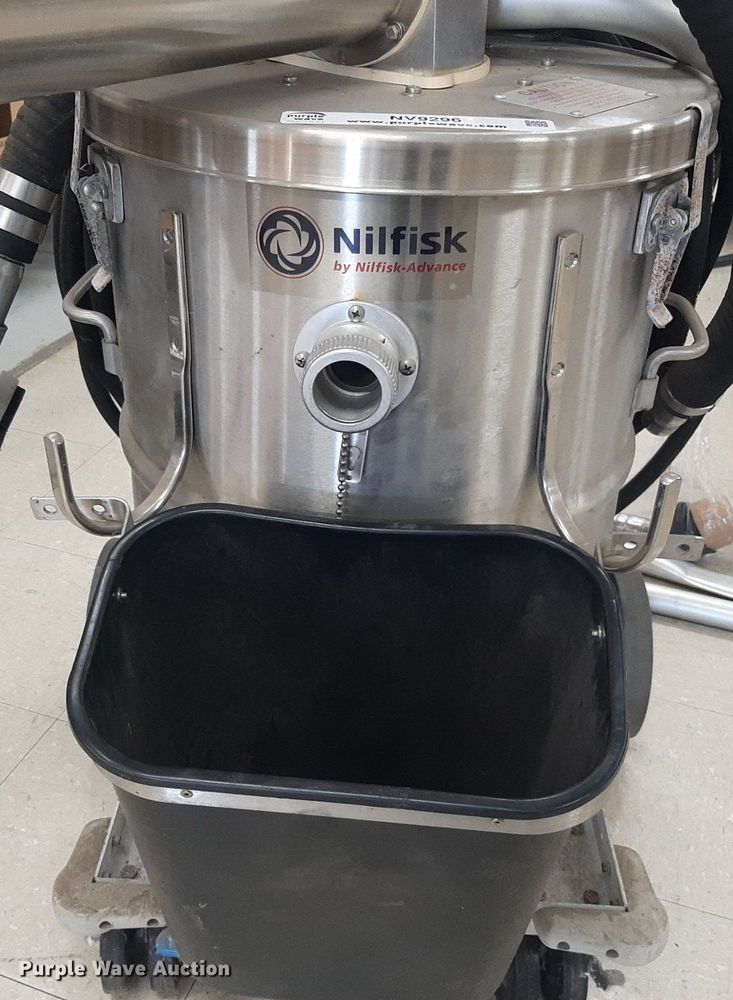 image for item NV9296 Nilfisk-Advance EXP1-75A compressed air vacuum