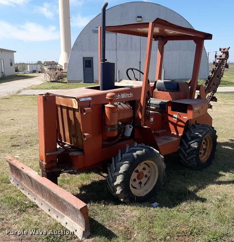 image for item NV9297 Ditch Witch R40  trencher