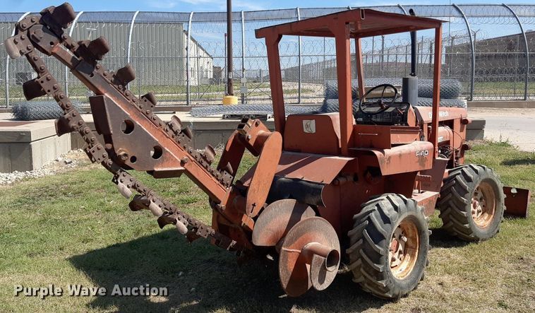 image for item NV9297 Ditch Witch R40  trencher