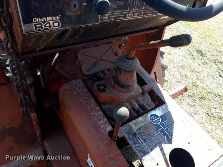 image for item NV9297 Ditch Witch R40  trencher