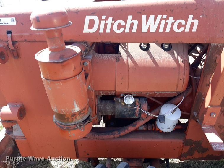 image for item NV9297 Ditch Witch R40  trencher