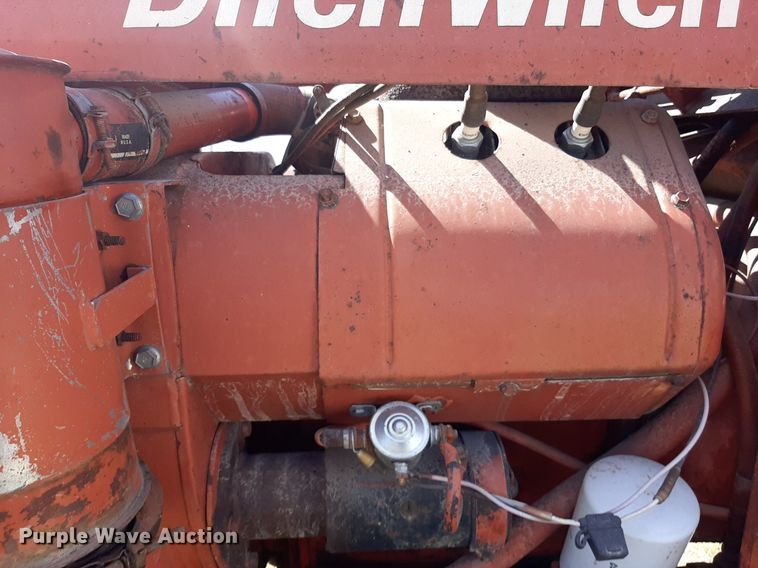 image for item NV9297 Ditch Witch R40  trencher