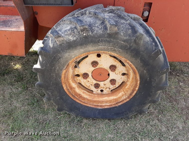 image for item NV9297 Ditch Witch R40  trencher