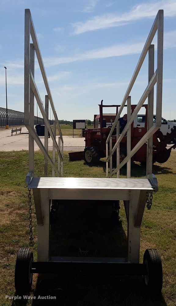 image for item NV9298 B&P Manufacturing loading ramp