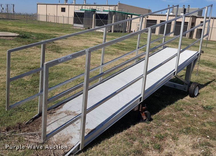 image for item NV9298 B&P Manufacturing loading ramp