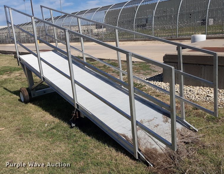 image for item NV9298 B&P Manufacturing loading ramp