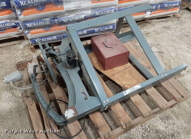 image for item NV9300 Scroll saw