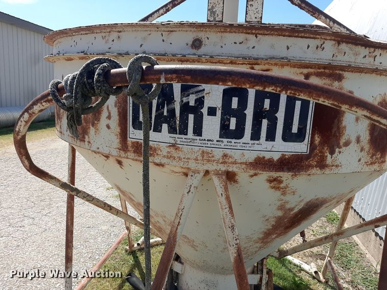 image for item NV9303 Gar-Bro 440-R  Concrete dispener