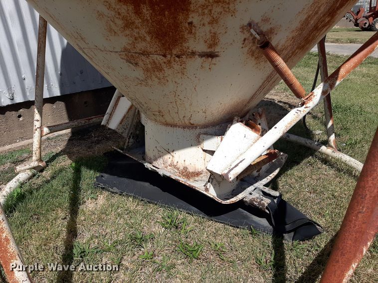 image for item NV9303 Gar-Bro 440-R  Concrete dispener