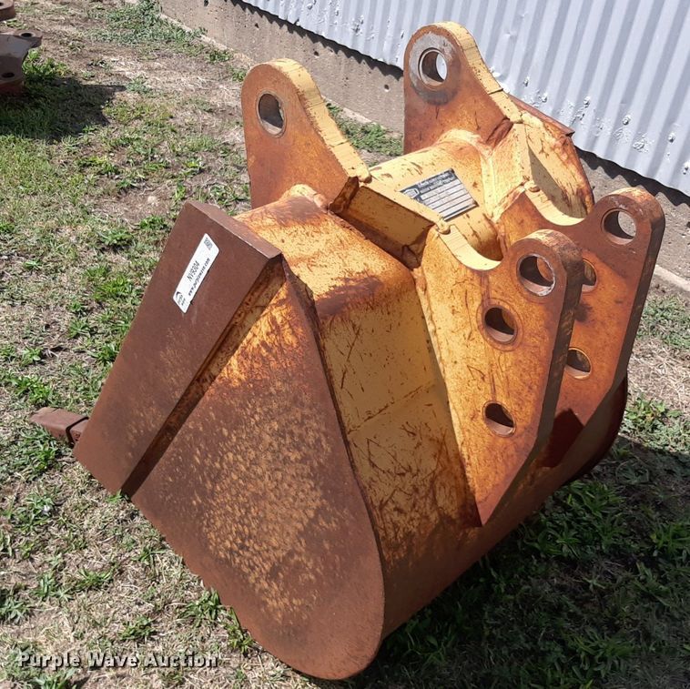 image for item NV9304 Gannon  excavator bucket