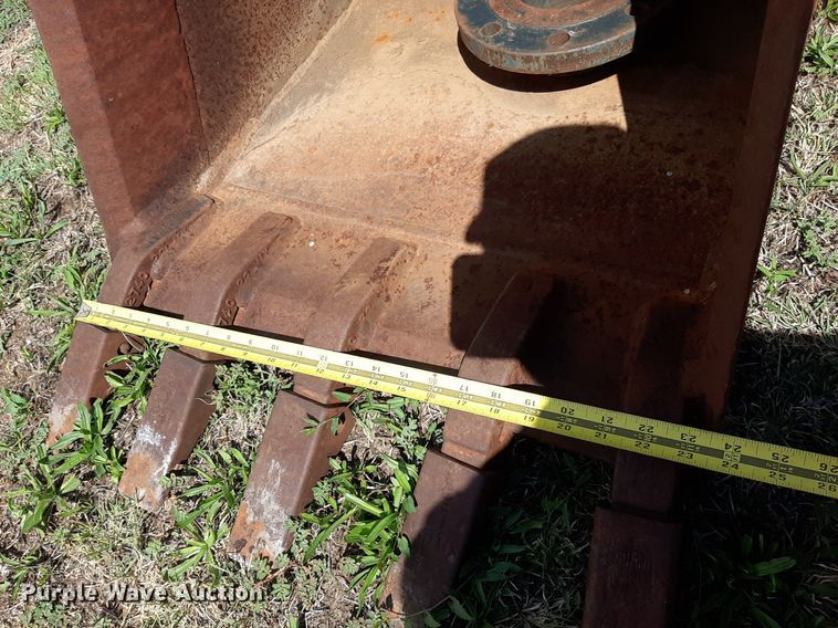 image for item NV9304 Gannon  excavator bucket