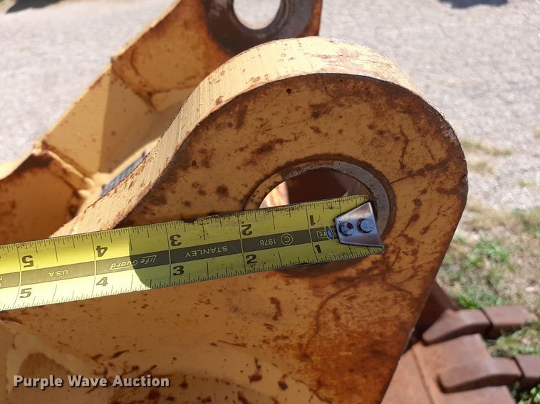 image for item NV9304 Gannon  excavator bucket