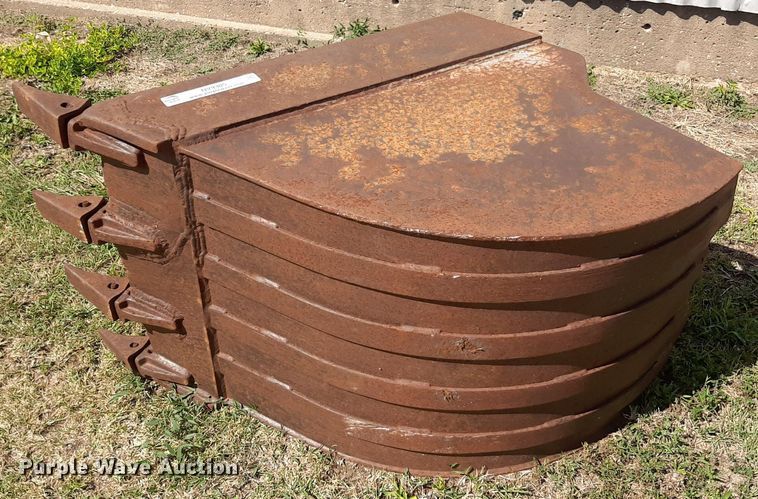 image for item NV9305 Excavator bucket