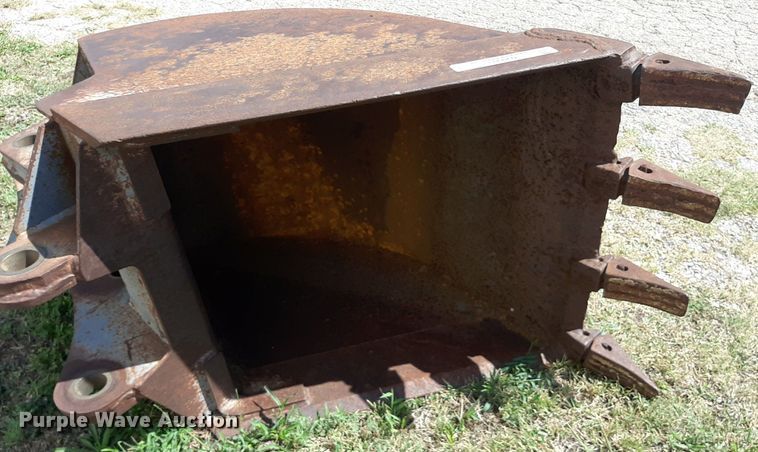 image for item NV9305 Excavator bucket