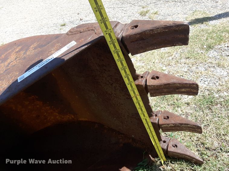 image for item NV9305 Excavator bucket