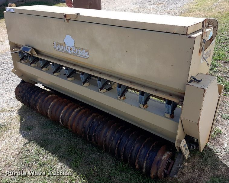 image for item NV9306 Land Pride PS1572  seeder