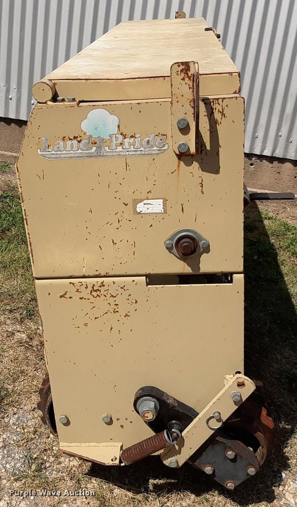 image for item NV9306 Land Pride PS1572  seeder