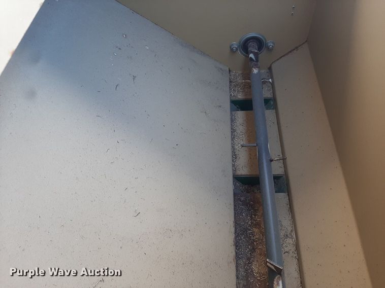 image for item NV9306 Land Pride PS1572  seeder