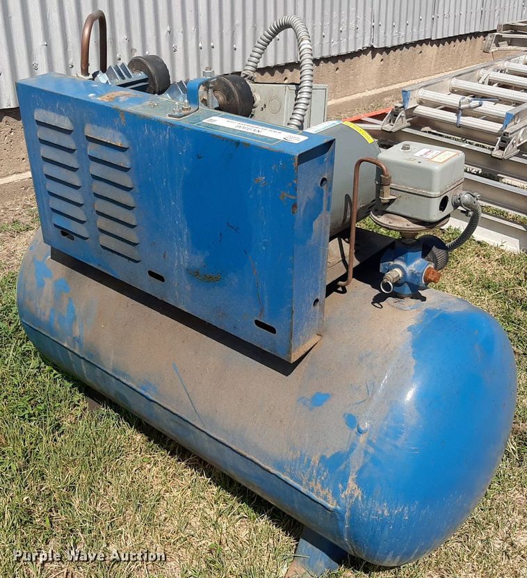 image for item NV9308 Emglo F34S-30S  air compressor