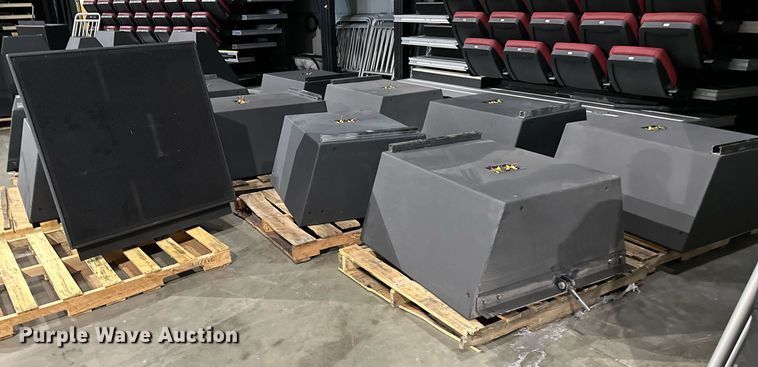 image for item NX9719 (11) JBL PD7164 arena speakers