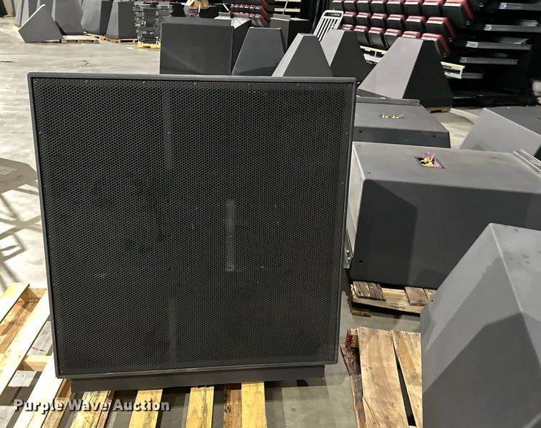 image for item NX9719 (11) JBL PD7164 arena speakers