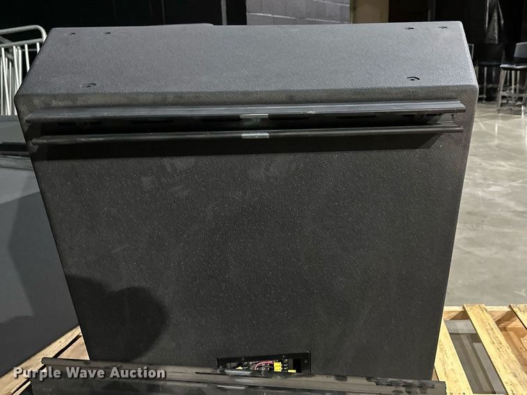 image for item NX9719 (11) JBL PD7164 arena speakers