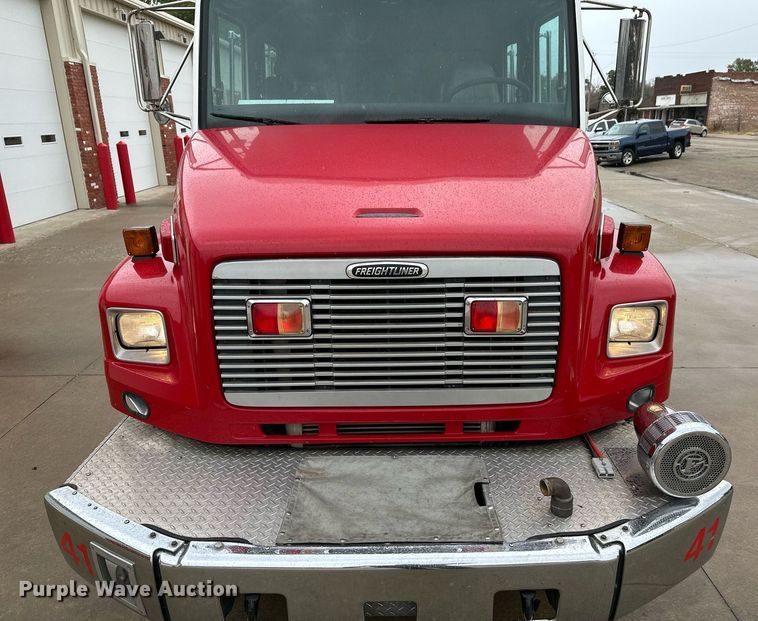 image for item NX9737 1999 Freightliner FL106  pumper fire truck