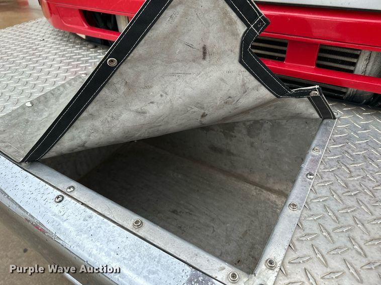 image for item NX9737 1999 Freightliner FL106  pumper fire truck