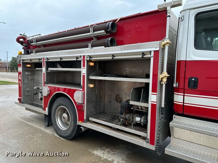 image for item NX9737 1999 Freightliner FL106  pumper fire truck