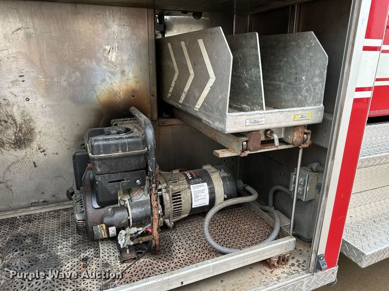 image for item NX9737 1999 Freightliner FL106  pumper fire truck