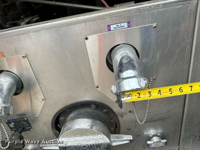 image for item NX9737 1999 Freightliner FL106  pumper fire truck